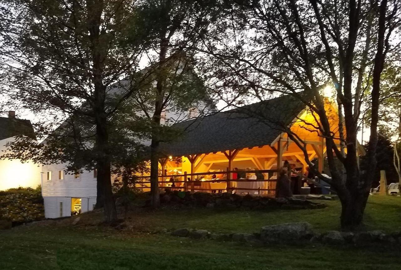 Highland Lake Inn Andover Esterno foto