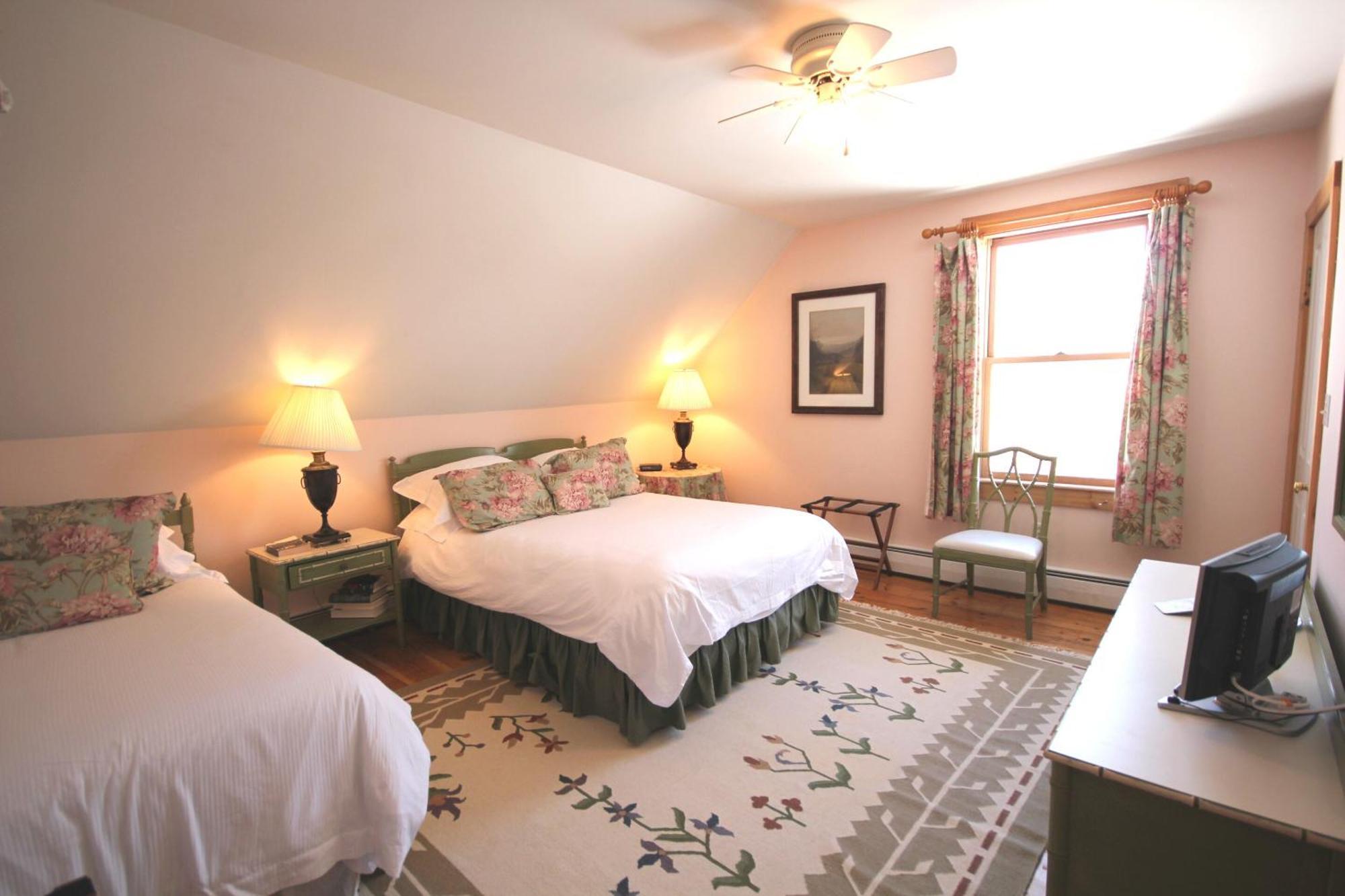 Highland Lake Inn Andover Camera foto