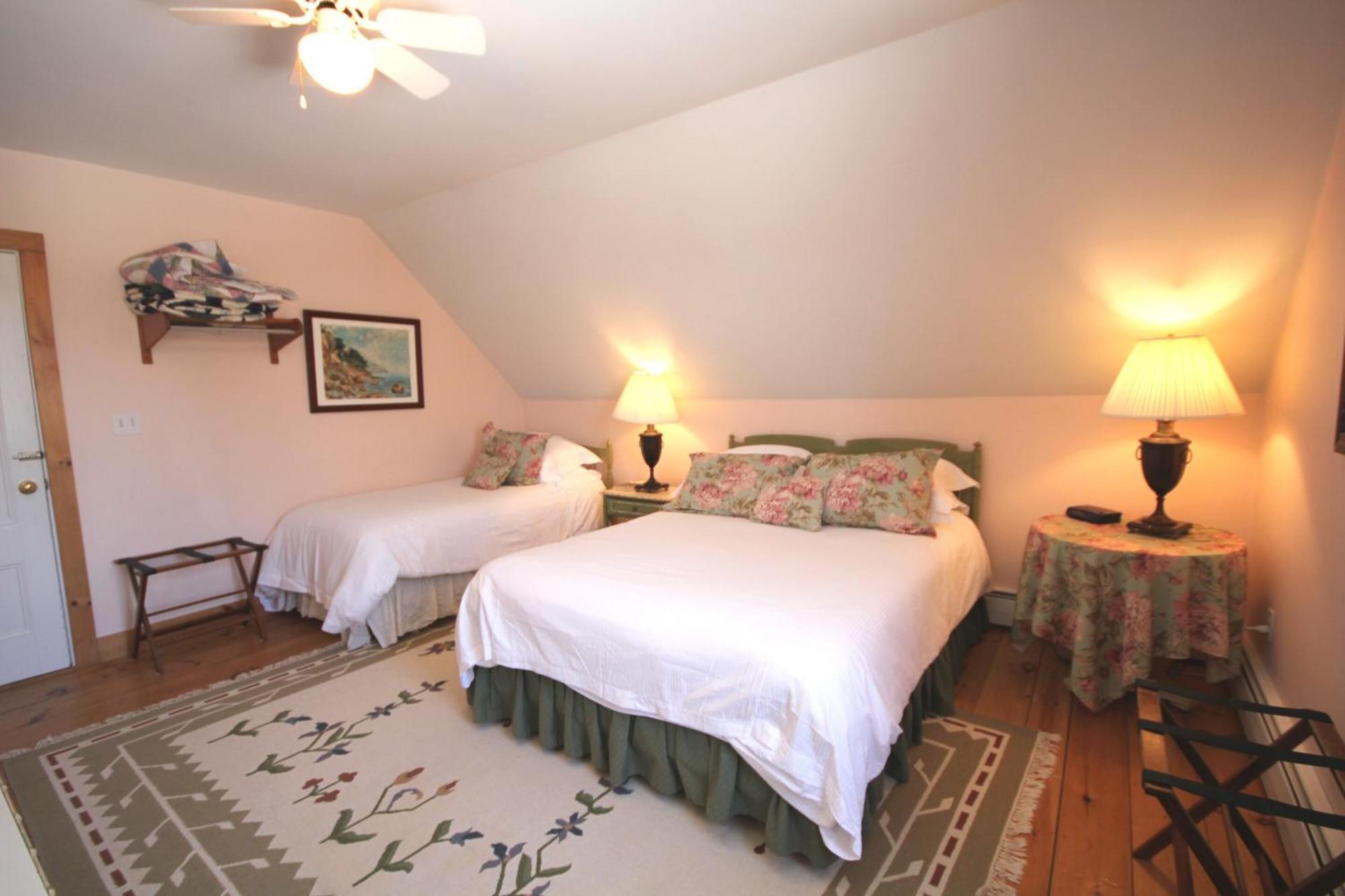 Highland Lake Inn Andover Camera foto