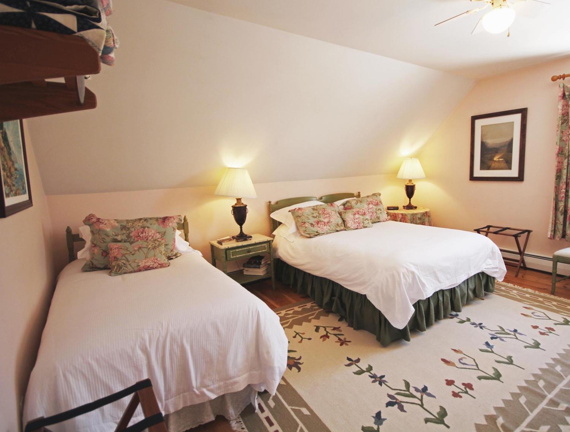 Highland Lake Inn Andover Camera foto